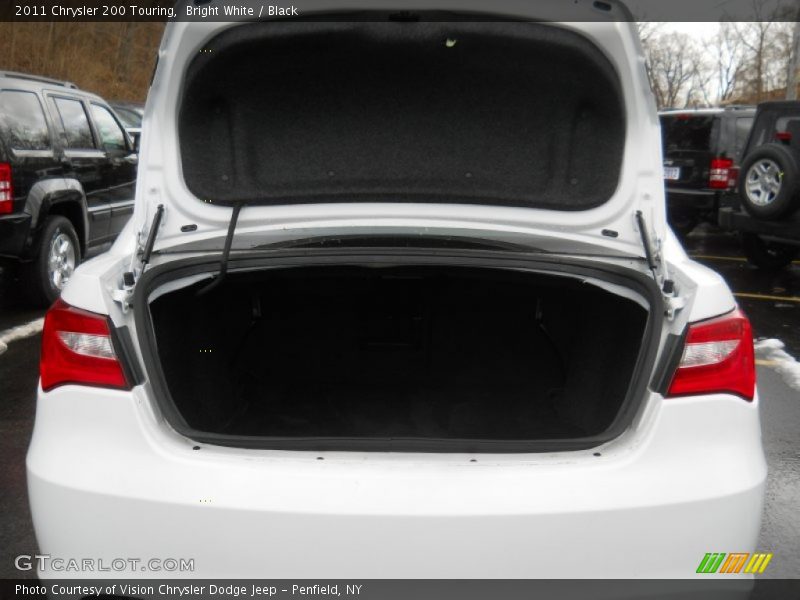 Bright White / Black 2011 Chrysler 200 Touring