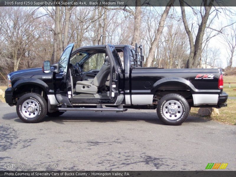 Black / Medium Flint 2005 Ford F250 Super Duty FX4 SuperCab 4x4