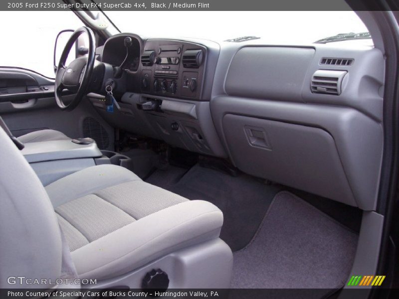  2005 F250 Super Duty FX4 SuperCab 4x4 Medium Flint Interior