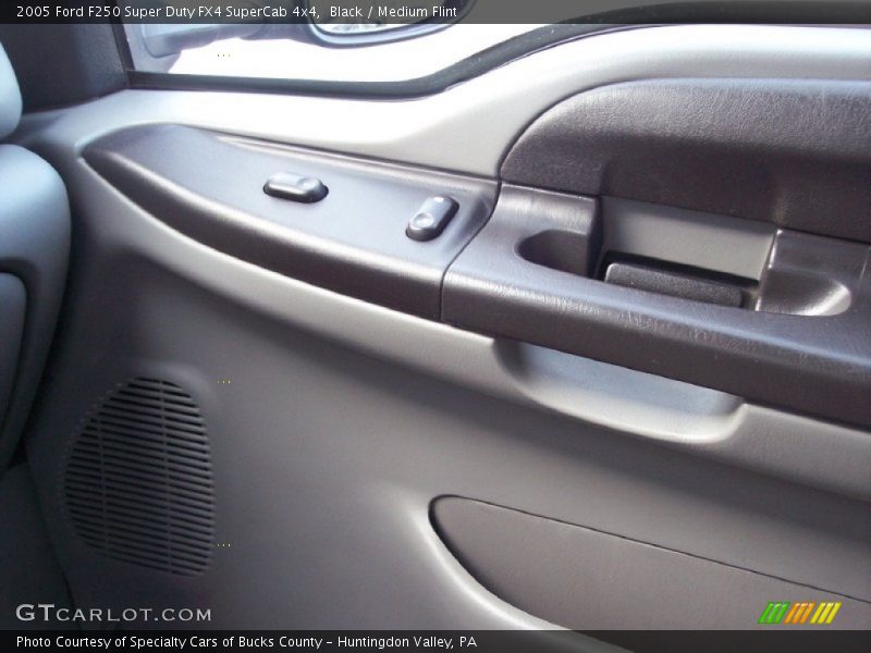 Black / Medium Flint 2005 Ford F250 Super Duty FX4 SuperCab 4x4