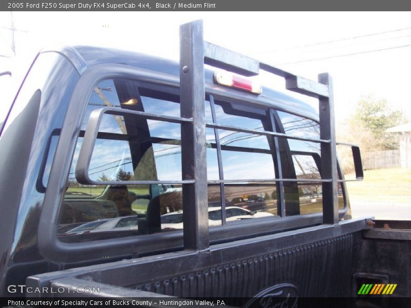 Black / Medium Flint 2005 Ford F250 Super Duty FX4 SuperCab 4x4