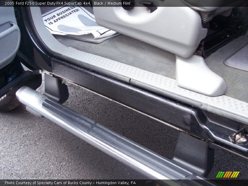 Black / Medium Flint 2005 Ford F250 Super Duty FX4 SuperCab 4x4