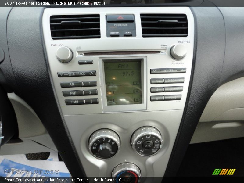 Controls of 2007 Yaris Sedan