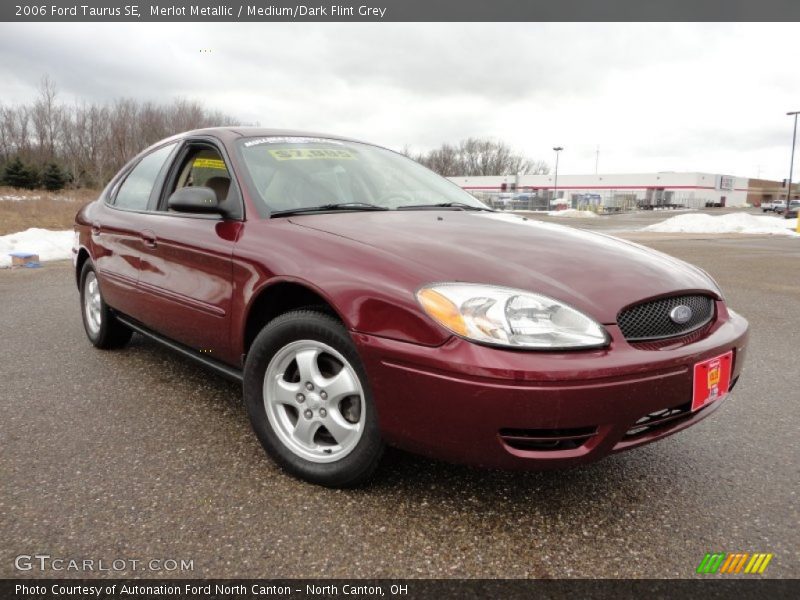 Merlot Metallic / Medium/Dark Flint Grey 2006 Ford Taurus SE