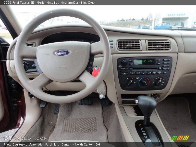 Dashboard of 2006 Taurus SE