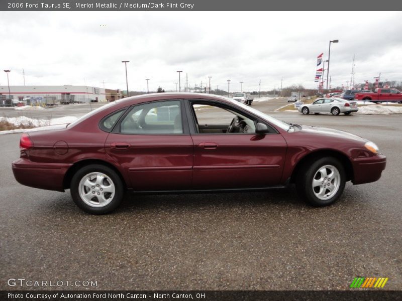 Merlot Metallic / Medium/Dark Flint Grey 2006 Ford Taurus SE