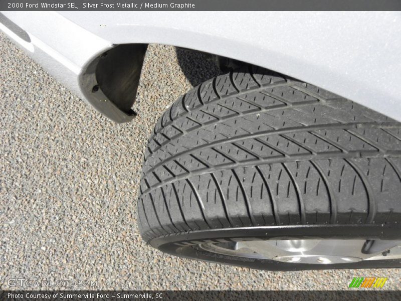 Silver Frost Metallic / Medium Graphite 2000 Ford Windstar SEL