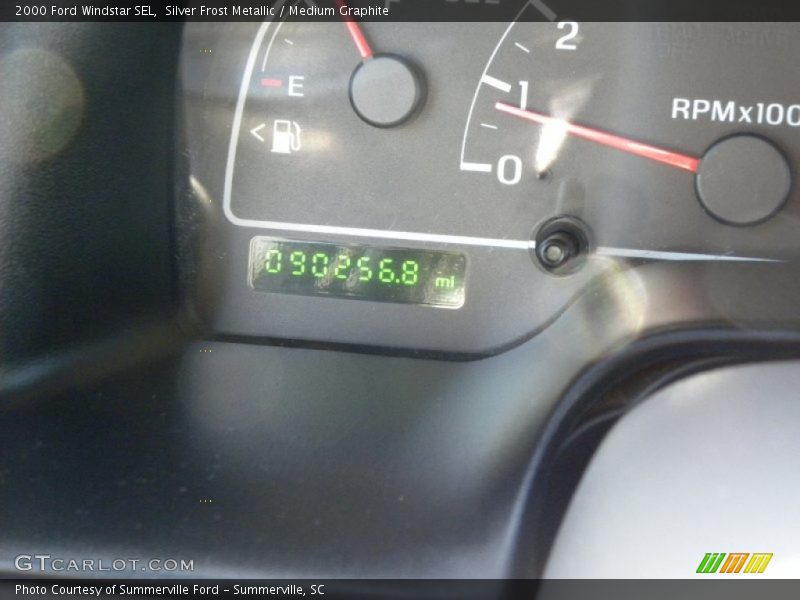 Silver Frost Metallic / Medium Graphite 2000 Ford Windstar SEL