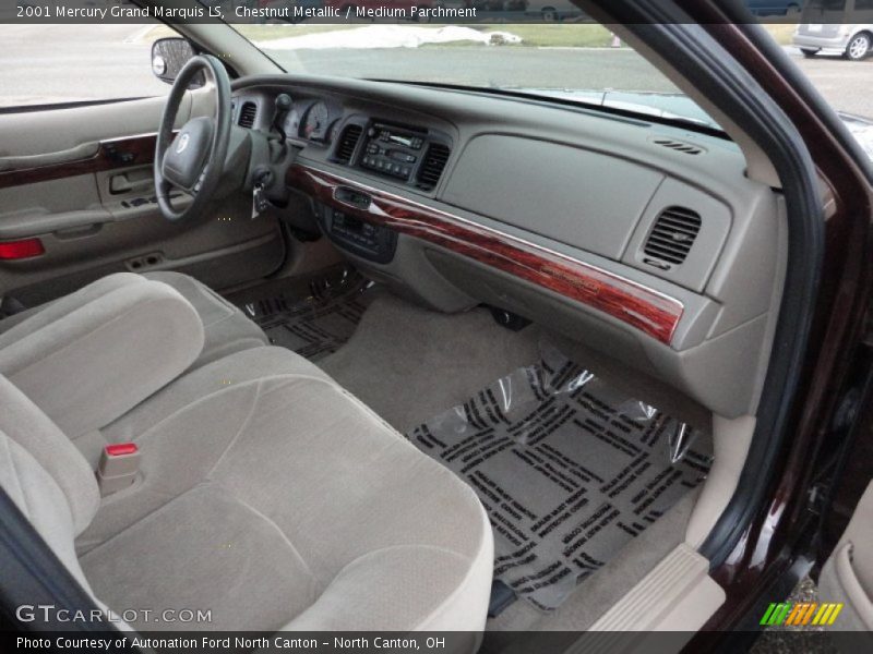 Dashboard of 2001 Grand Marquis LS