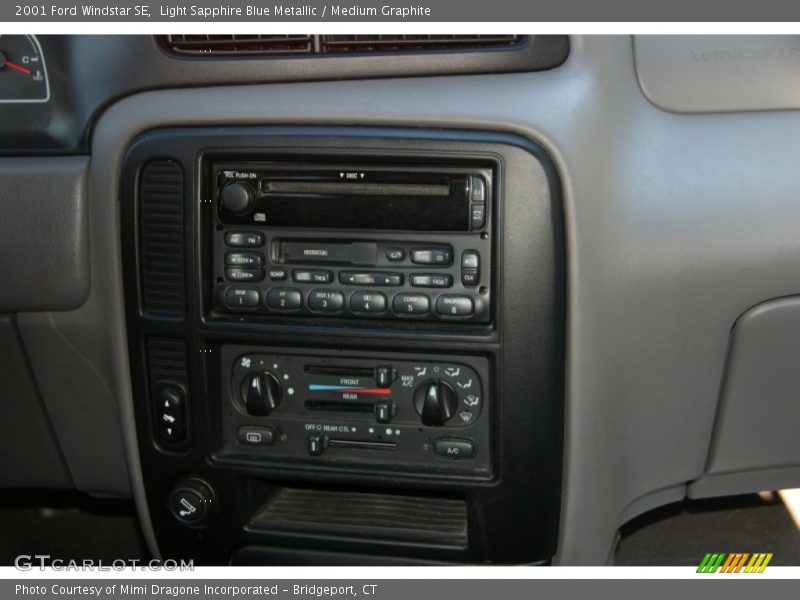 Light Sapphire Blue Metallic / Medium Graphite 2001 Ford Windstar SE