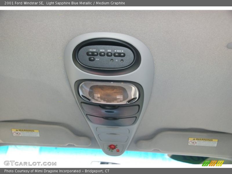 Light Sapphire Blue Metallic / Medium Graphite 2001 Ford Windstar SE
