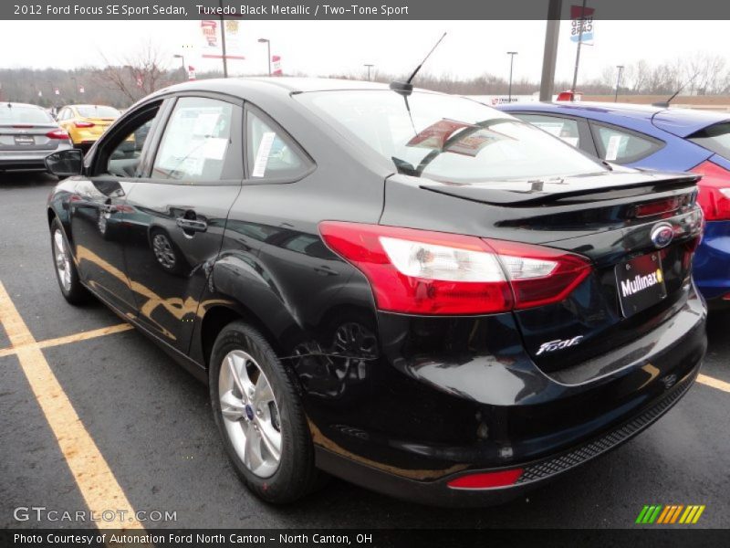 Tuxedo Black Metallic / Two-Tone Sport 2012 Ford Focus SE Sport Sedan