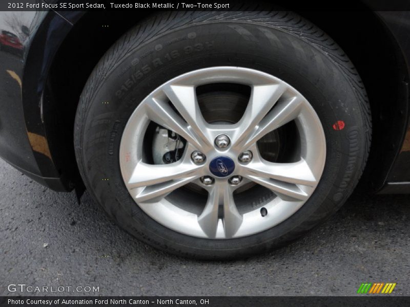 Tuxedo Black Metallic / Two-Tone Sport 2012 Ford Focus SE Sport Sedan
