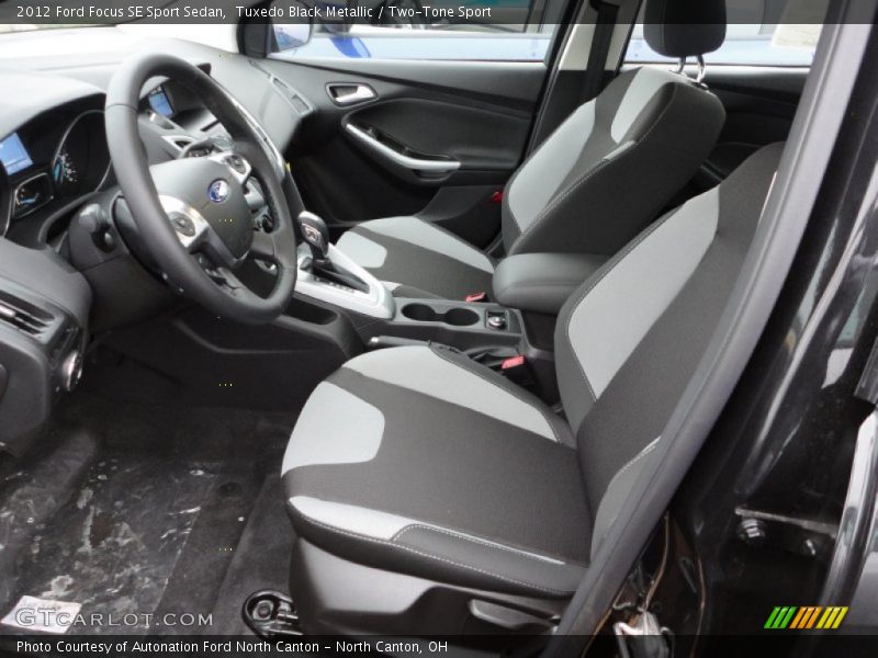 Tuxedo Black Metallic / Two-Tone Sport 2012 Ford Focus SE Sport Sedan