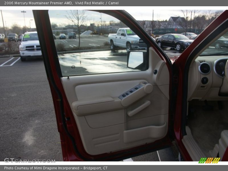 Vivid Red Metallic / Camel 2006 Mercury Mountaineer Premier AWD