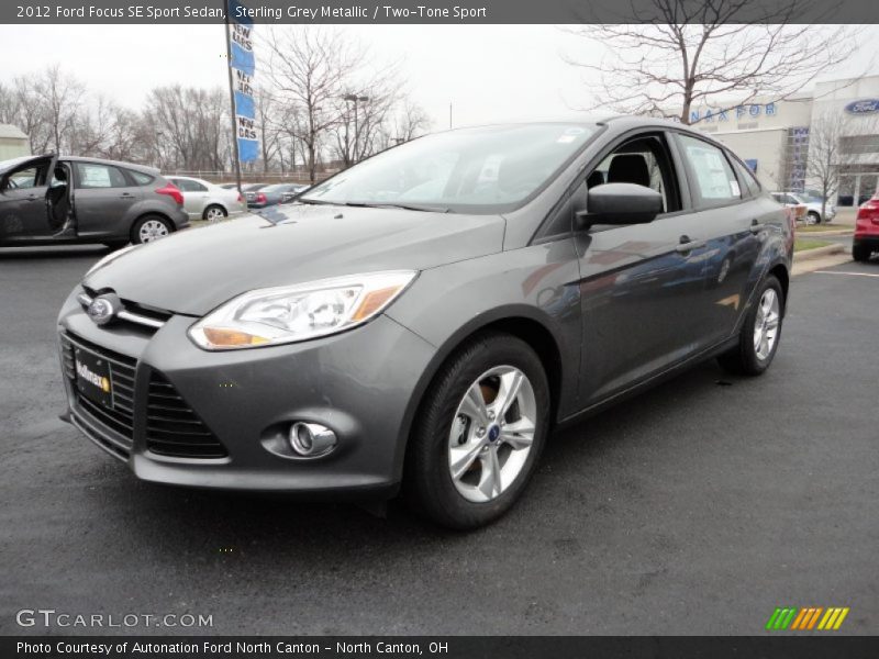 Sterling Grey Metallic / Two-Tone Sport 2012 Ford Focus SE Sport Sedan