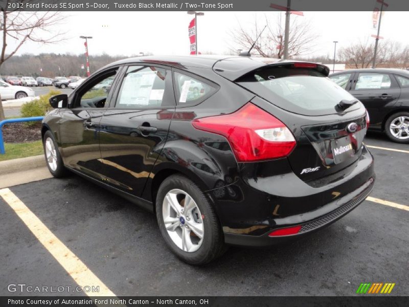 Tuxedo Black Metallic / Two-Tone Sport 2012 Ford Focus SE Sport 5-Door
