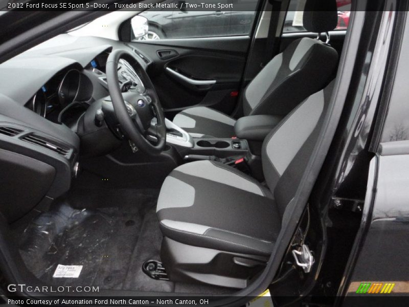 Tuxedo Black Metallic / Two-Tone Sport 2012 Ford Focus SE Sport 5-Door
