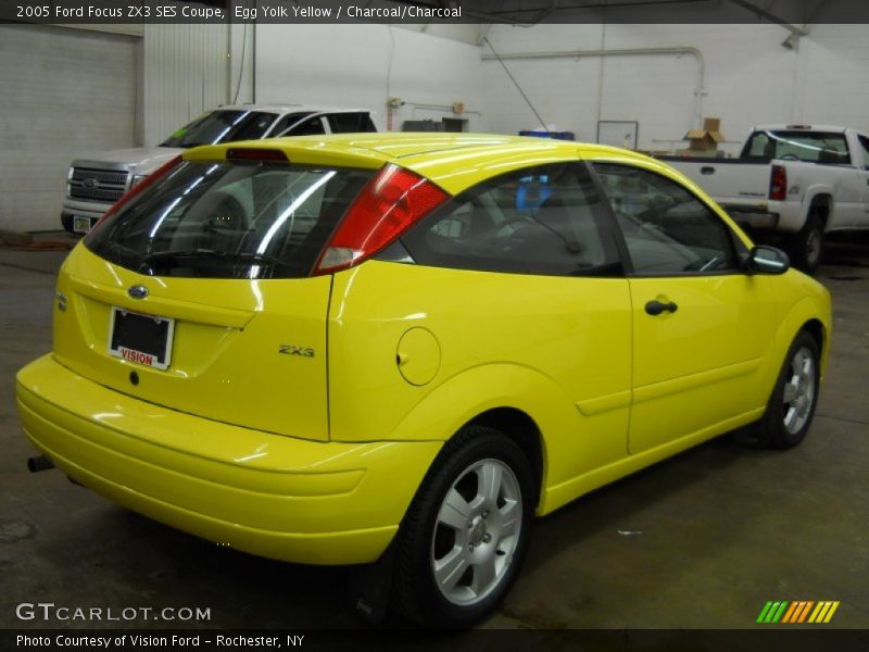 Egg Yolk Yellow / Charcoal/Charcoal 2005 Ford Focus ZX3 SES Coupe