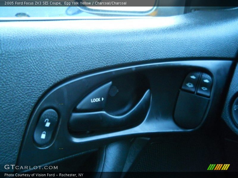 Egg Yolk Yellow / Charcoal/Charcoal 2005 Ford Focus ZX3 SES Coupe