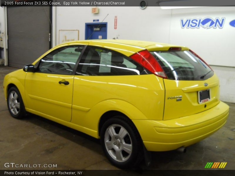 Egg Yolk Yellow / Charcoal/Charcoal 2005 Ford Focus ZX3 SES Coupe