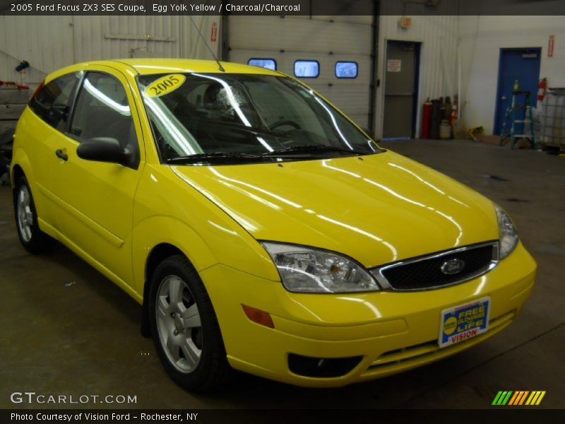 Egg Yolk Yellow / Charcoal/Charcoal 2005 Ford Focus ZX3 SES Coupe