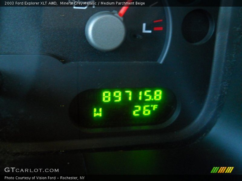 Mineral Grey Metallic / Medium Parchment Beige 2003 Ford Explorer XLT AWD