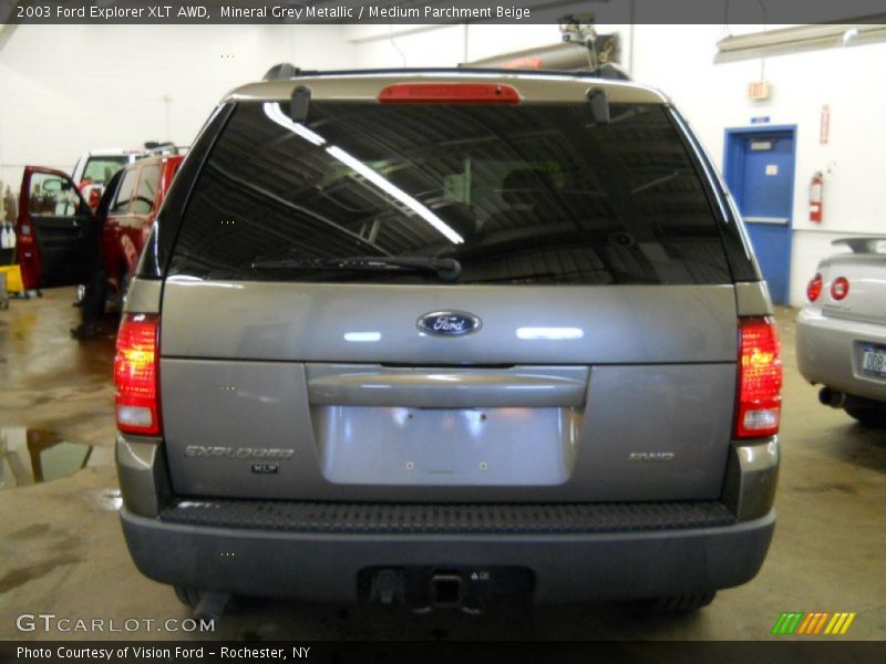 Mineral Grey Metallic / Medium Parchment Beige 2003 Ford Explorer XLT AWD