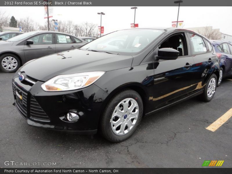 Black / Charcoal Black 2012 Ford Focus SE 5-Door