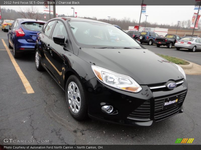 Black / Charcoal Black 2012 Ford Focus SE 5-Door