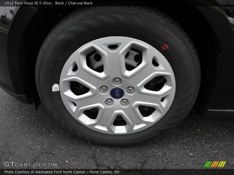 Black / Charcoal Black 2012 Ford Focus SE 5-Door
