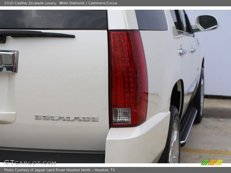 White Diamond / Cashmere/Cocoa 2010 Cadillac Escalade Luxury