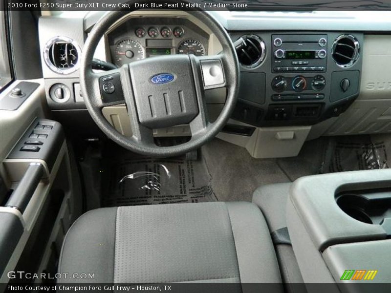 Dashboard of 2010 F250 Super Duty XLT Crew Cab
