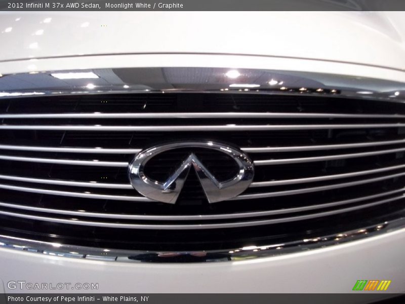Moonlight White / Graphite 2012 Infiniti M 37x AWD Sedan