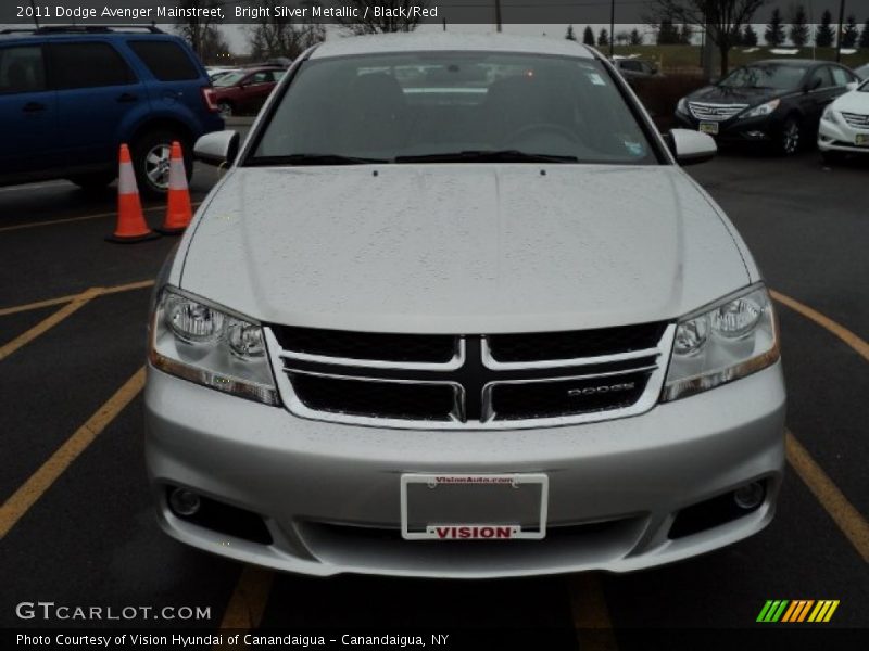 Bright Silver Metallic / Black/Red 2011 Dodge Avenger Mainstreet