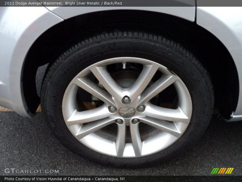 Bright Silver Metallic / Black/Red 2011 Dodge Avenger Mainstreet