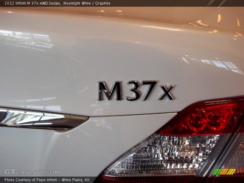 Moonlight White / Graphite 2012 Infiniti M 37x AWD Sedan