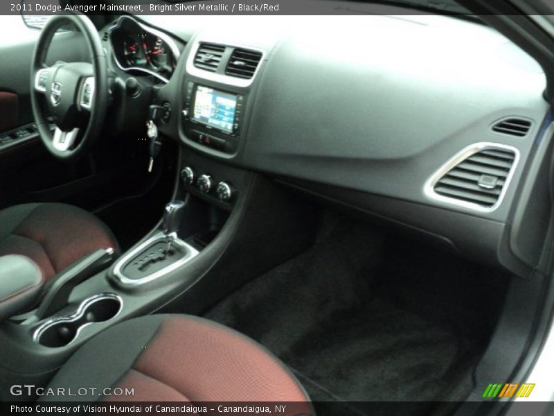 Bright Silver Metallic / Black/Red 2011 Dodge Avenger Mainstreet