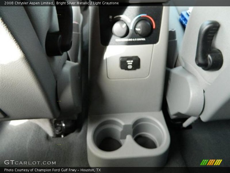 Bright Silver Metallic / Light Graystone 2008 Chrysler Aspen Limited