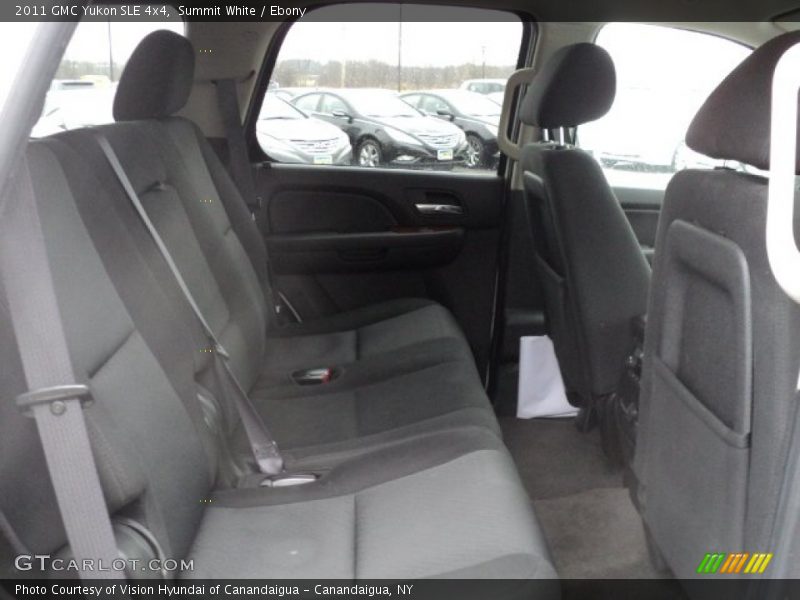 Summit White / Ebony 2011 GMC Yukon SLE 4x4