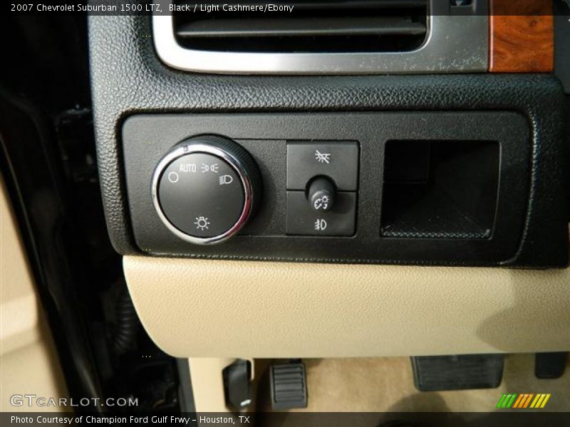 Black / Light Cashmere/Ebony 2007 Chevrolet Suburban 1500 LTZ
