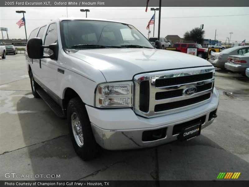 Oxford White / Medium Flint 2005 Ford Excursion XLT