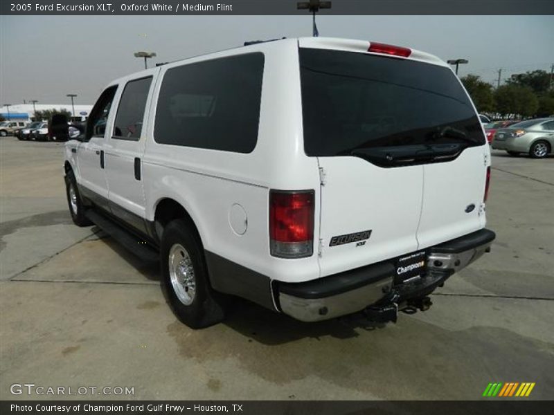 Oxford White / Medium Flint 2005 Ford Excursion XLT