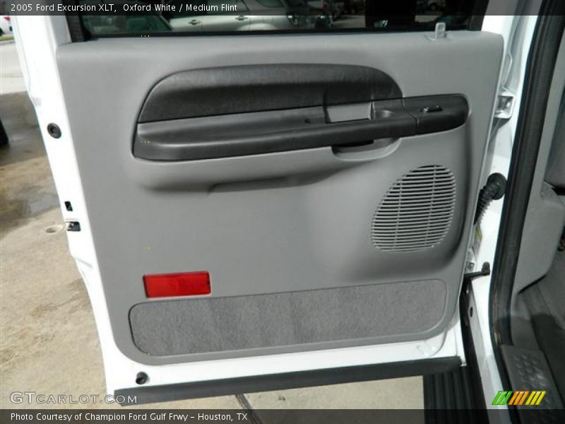 Oxford White / Medium Flint 2005 Ford Excursion XLT