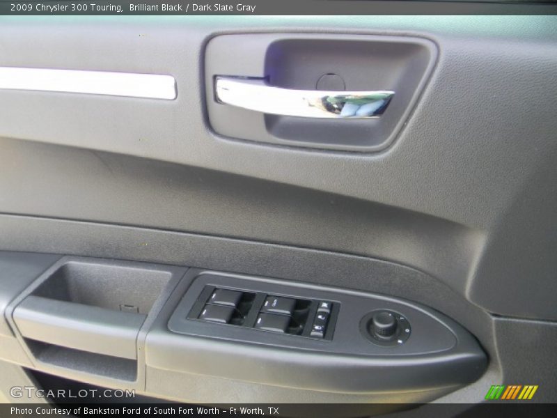 Brilliant Black / Dark Slate Gray 2009 Chrysler 300 Touring