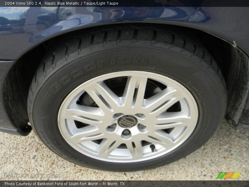 Nautic Blue Metallic / Taupe/Light Taupe 2004 Volvo S60 2.4