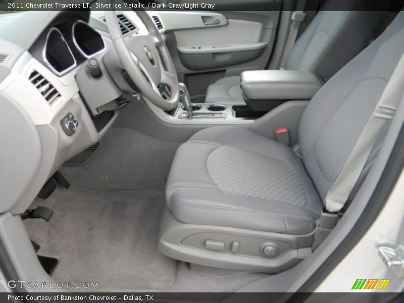 Silver Ice Metallic / Dark Gray/Light Gray 2011 Chevrolet Traverse LT