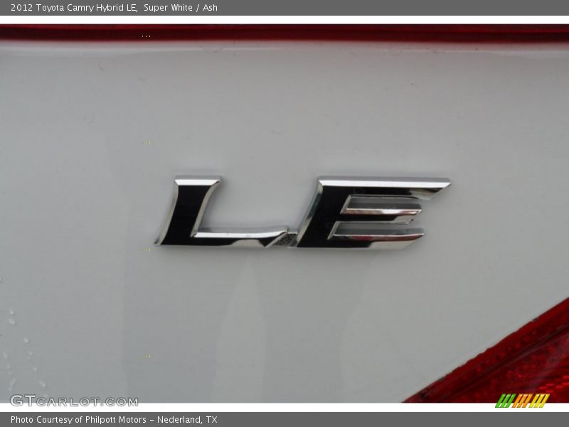 Super White / Ash 2012 Toyota Camry Hybrid LE