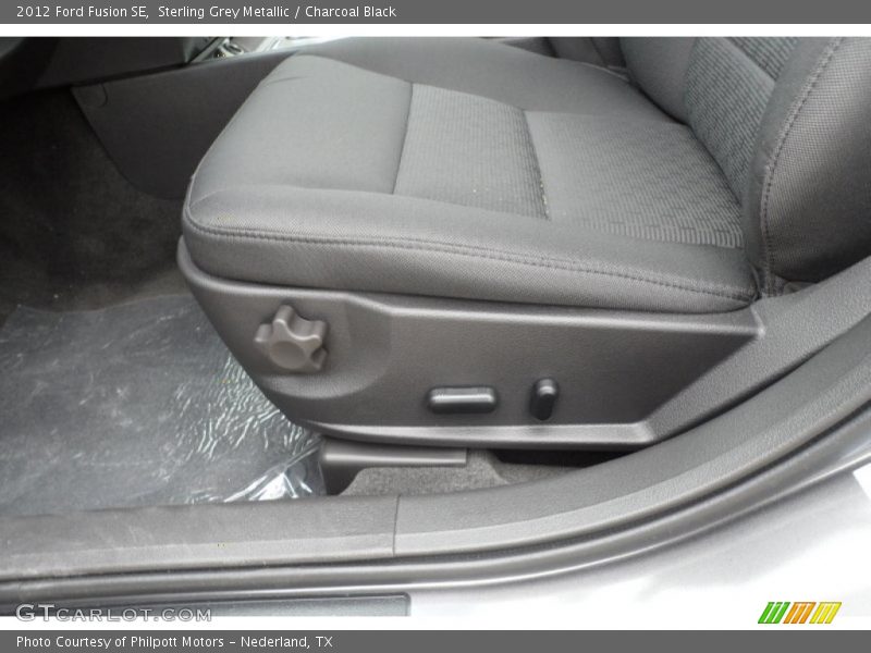 Sterling Grey Metallic / Charcoal Black 2012 Ford Fusion SE