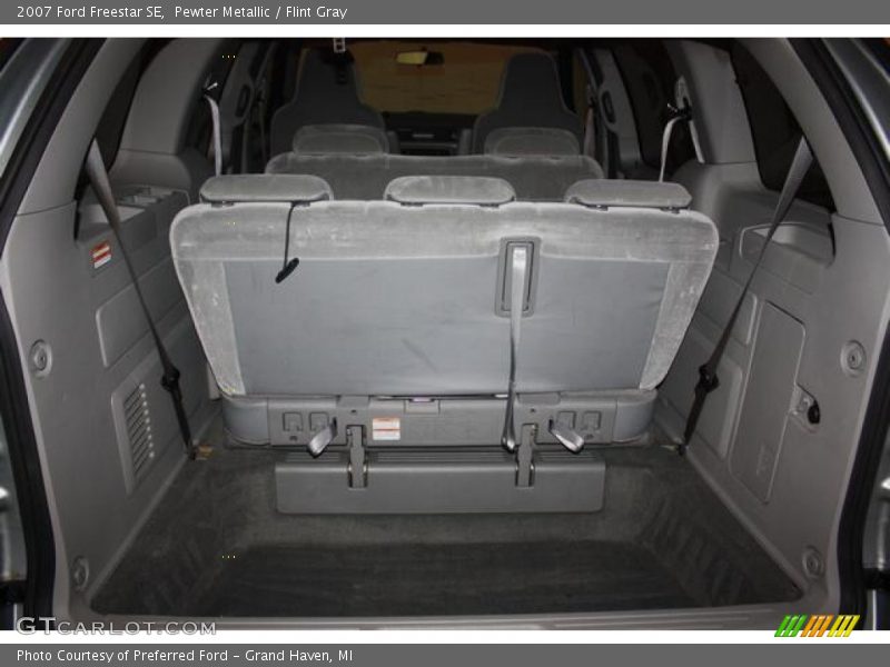 Pewter Metallic / Flint Gray 2007 Ford Freestar SE